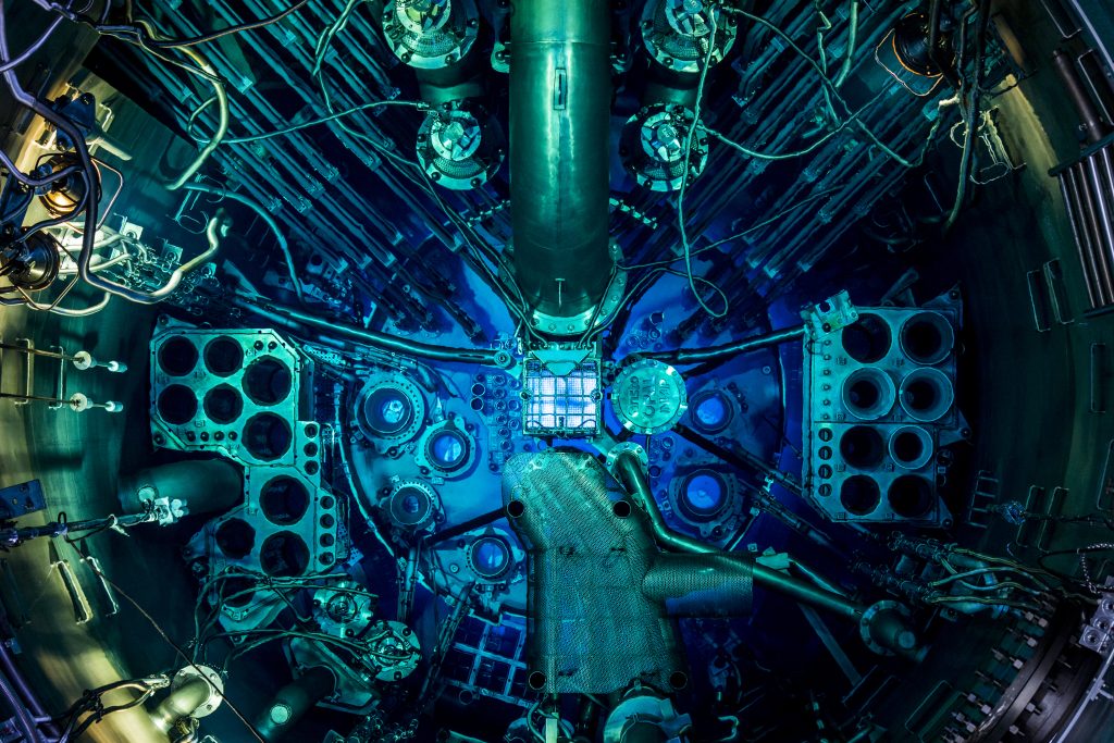 Reactor pool